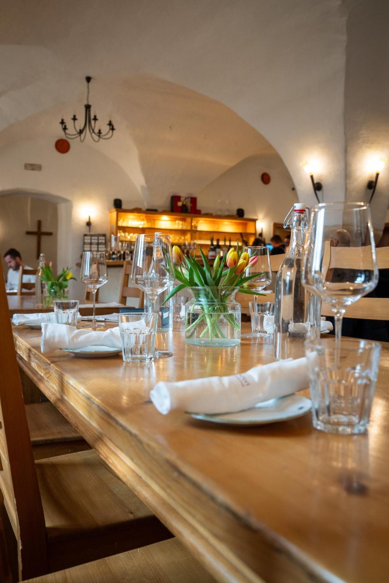 Hotel Horni Dvur Нове-Место-на-Мораве Экстерьер фото
